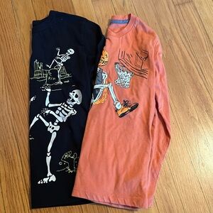**b2g1** Halloween long sleeve shirts